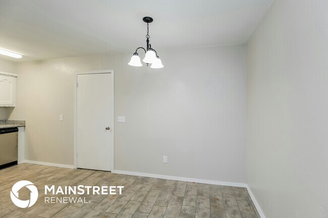 1153 Elmhurst St, Moore, OK 73160 - photo 6