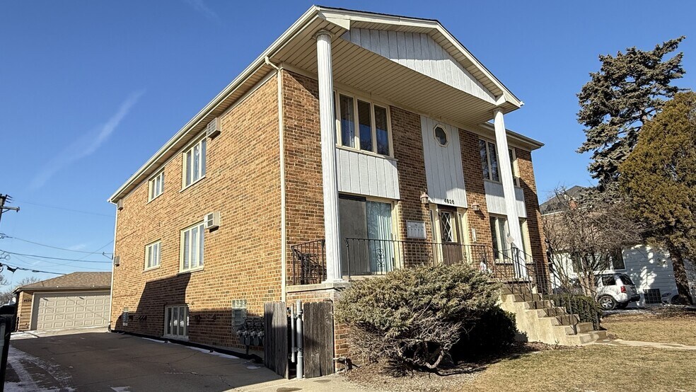 4626 Arthur Ave unit G, Brookfield, IL 60513 - photo 1