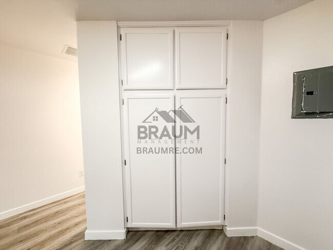 7323 Winnetka Ave unit 107, Winnetka, CA 91306 - photo 6