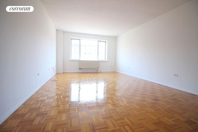 225 8th Ave, New York, NY 10011 - photo 3
