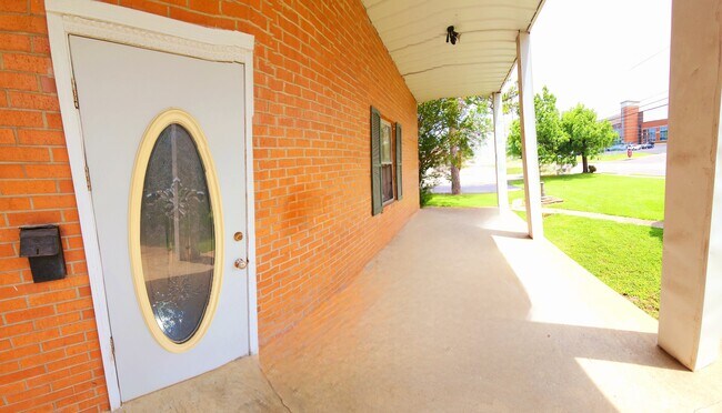 1004 W Main St unit SUITE, Marion, IL 62959 - photo 3