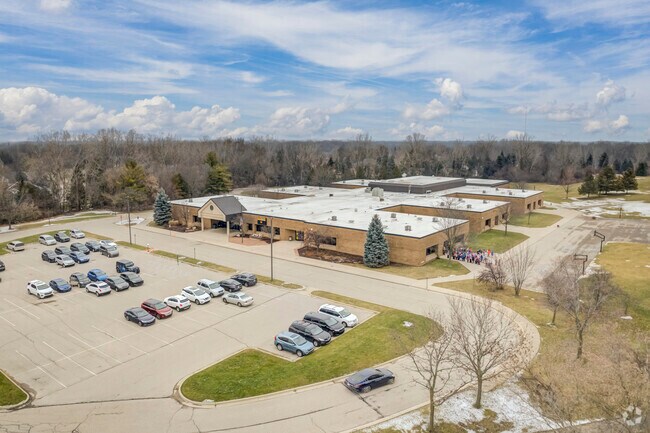 Hiawatha Elementary School, Aerial