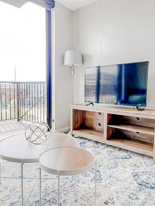 1400 Walnut St unit ID1036793P, Des Moines, IA 50309 - photo 3