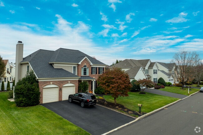 Housing in Buckingham is primarly made up of neo-colonials.