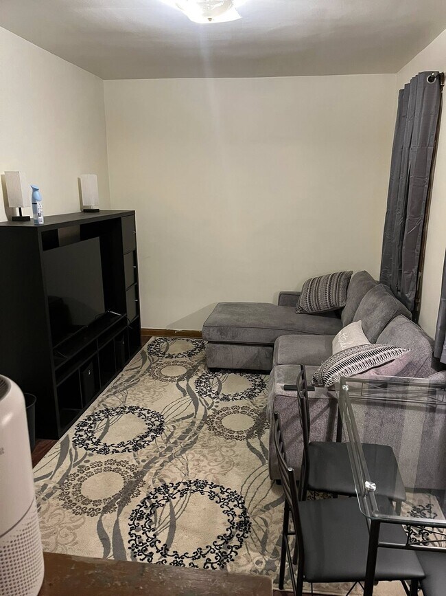 321 Walter St, Pittsburgh, PA 15210