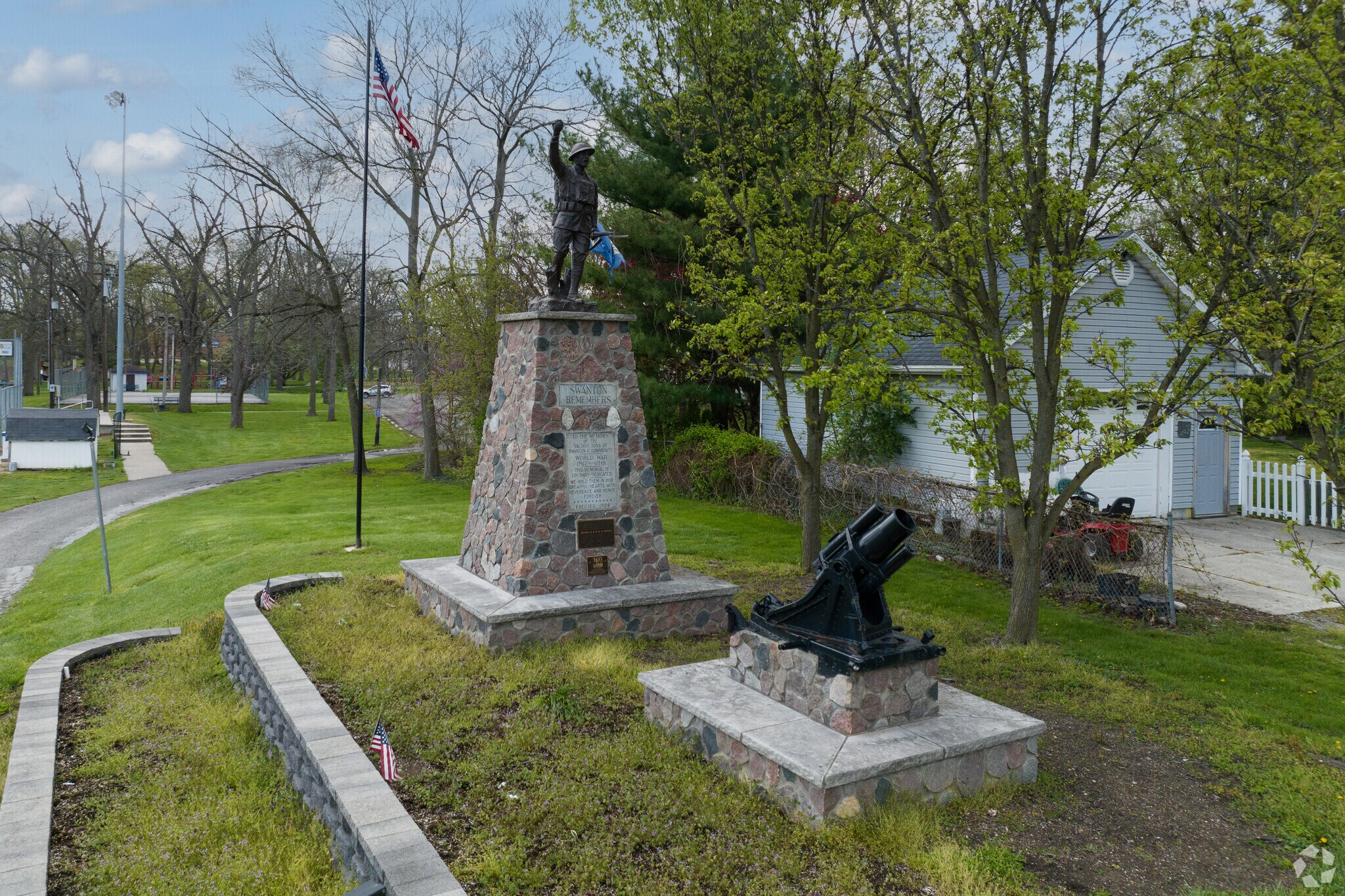 Swanton pays tribute to World War 1 Vets with the memorial statue Swanton Remembers.