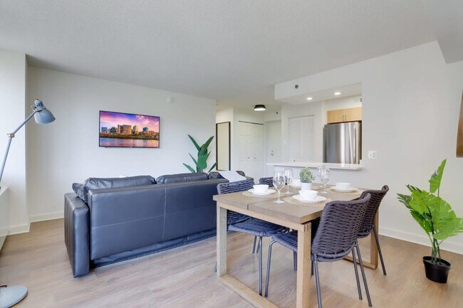 801 15th St S unit FL4-ID1022438P, Arlington, VA 22202 - photo 3