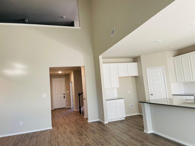 10032 Adams Ln, Providence Village, TX 76227 - photo 4