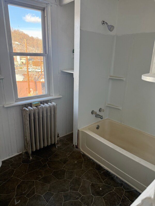 735 Central Ave, Johnstown, PA 15902 - photo 2