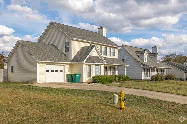 New construction expands housing options in Harmony Grown-Town Center.