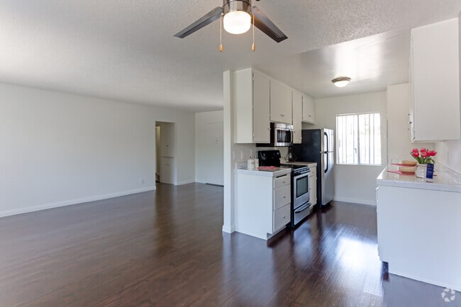 Terraces at Toscana, Sherman Oaks, CA 91411 - photo 4