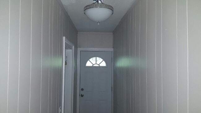 73 Orange St unit 1, Bridgeport, CT 06607 - photo 2