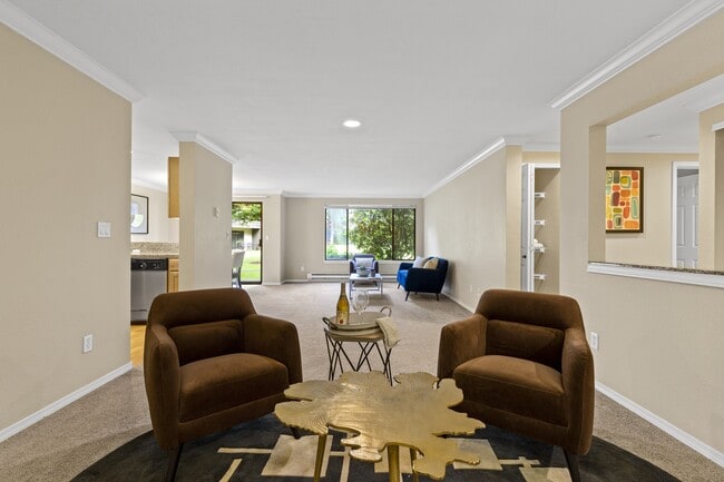 Yarrowood Highlands, Bellevue, WA 98004 - photo 6