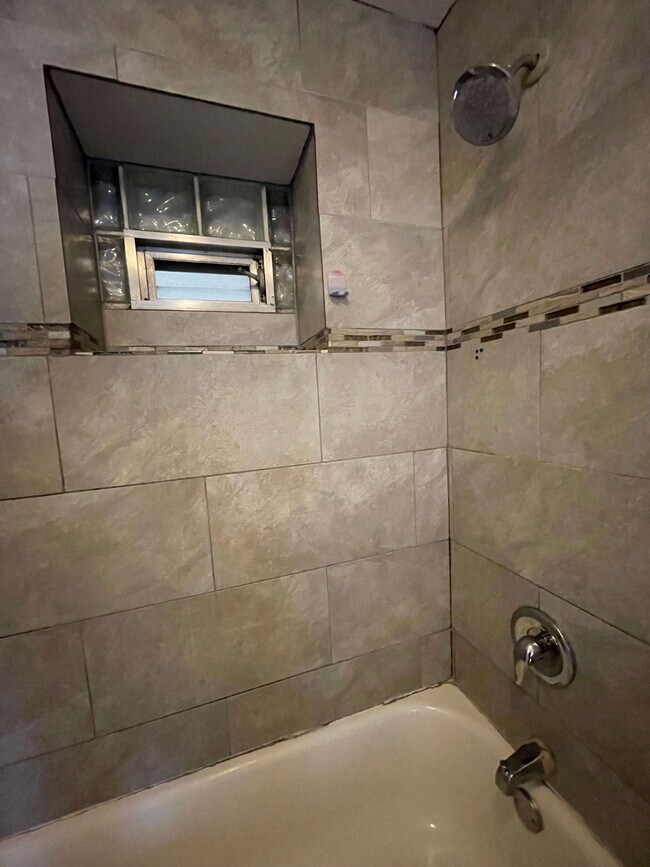 3653 N Pulaski Rd unit 3, Chicago, IL 60641 - photo 7