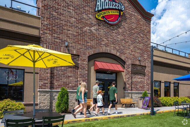 Before game day stop at Anduzzi's Sports Club for great food, drinks and atmosphere.