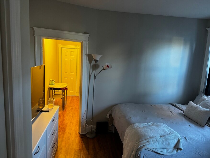 Pictures are representative samples of the advertised unit. In some cases, the actual units you tour