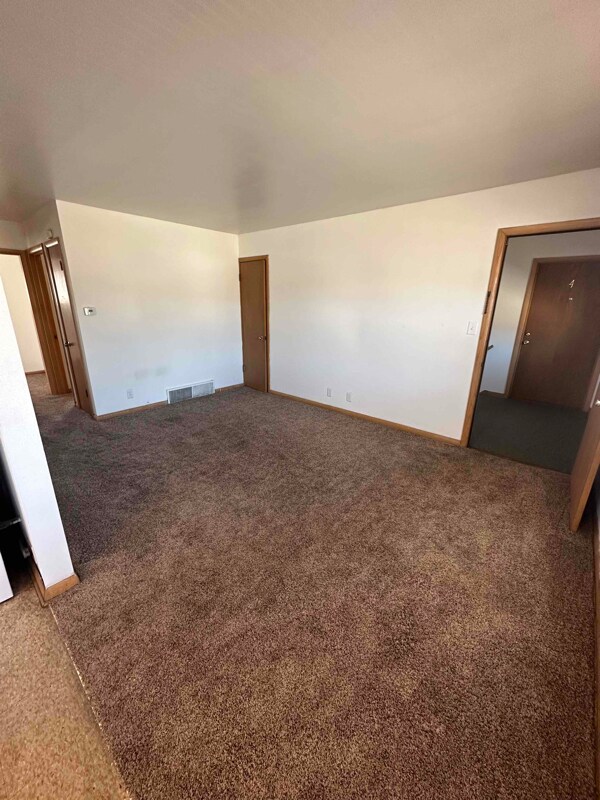2382 S 92nd St unit 4, West Allis, WI 53227 - photo 5