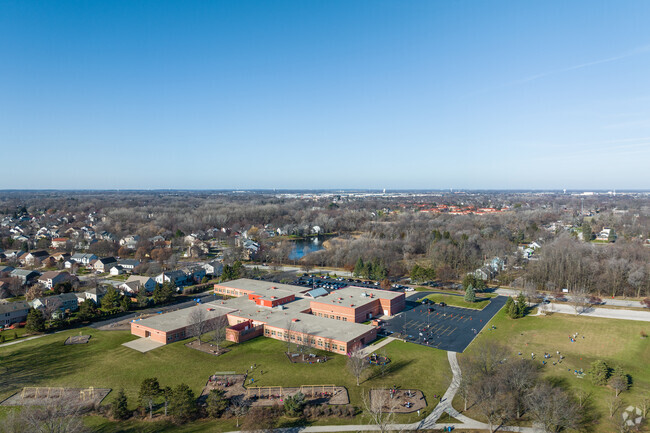 Erickson Elementary School has 489 students in grades PK, K-5.