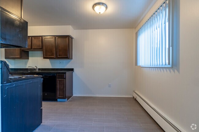 Riverbend Apartments, Grand Blanc, MI 48439 - photo 2