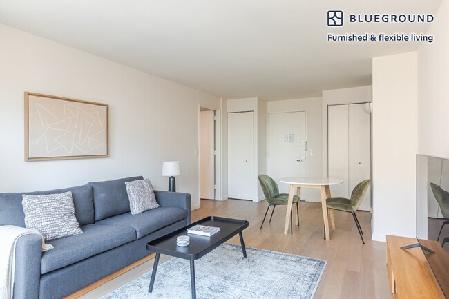 255 W 94th St unit FL10-ID1898, New York, NY 10025 - photo 4