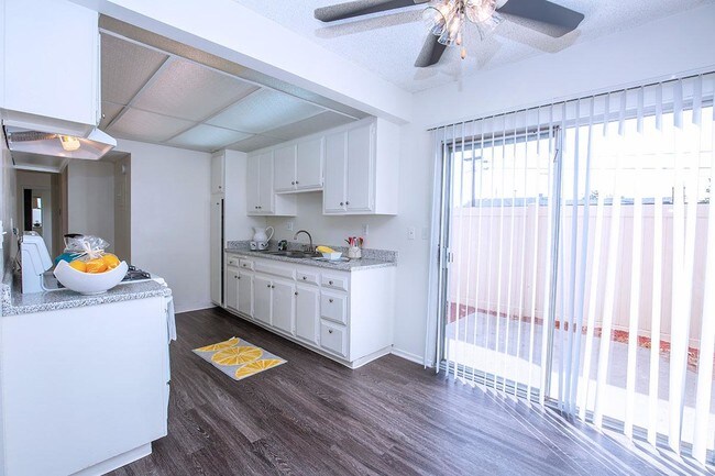 Saddleback Pines Apartment Homes, Fullerton, CA 92833 - photo 5