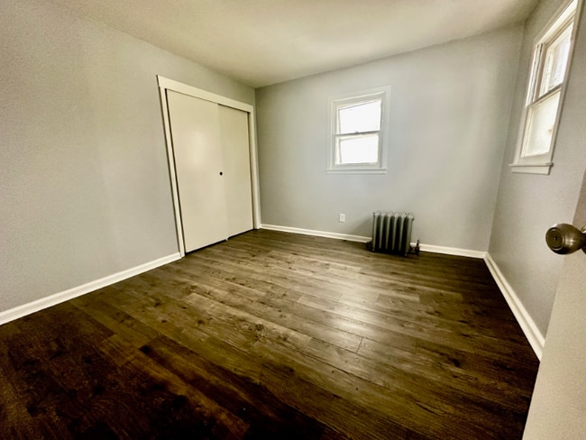 680 Stamp Dr, Elkhart, IN 46514 - photo 4