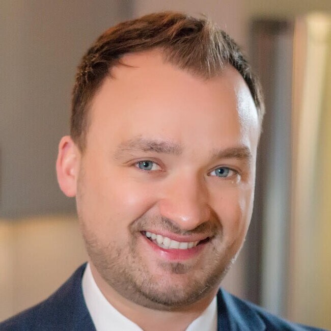 Agent Photo