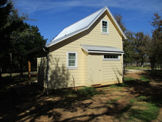 488 Fm 1441 unit Yellow, Bastrop, TX 78602 - photo 3
