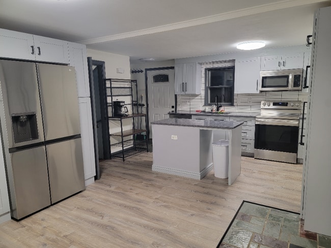 9 Jean St, Kittery, ME 03904 - photo 6