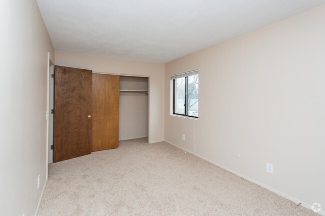 Old Towne Village, Ayer, MA 01432 - photo 4