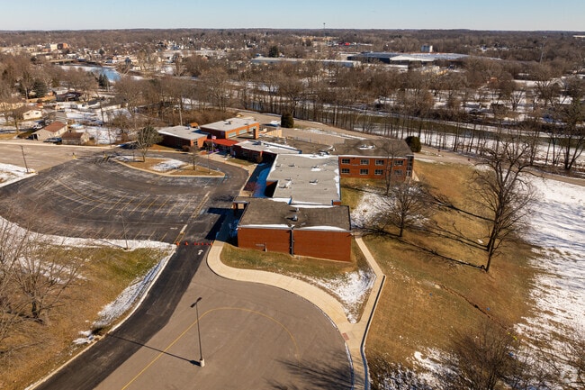 Riverview Elementary School teaches grades PK, K-4.