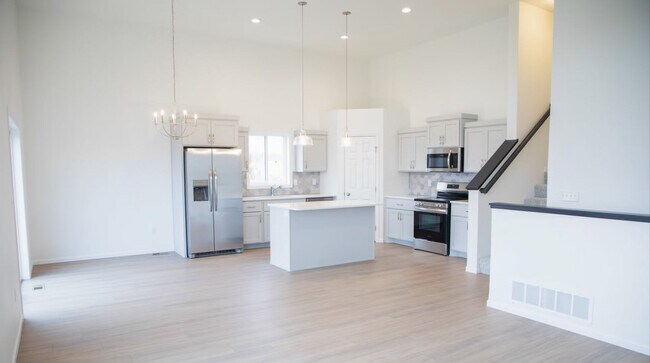 Esteemed Broaddus Estates - Ritchie's Condos - COMMUNITY 2 unit 4, Halliday, ND 58636 - photo 3