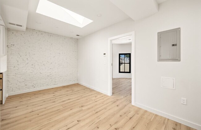 17 Willow St unit 6C, Boston, MA 02108 - photo 5