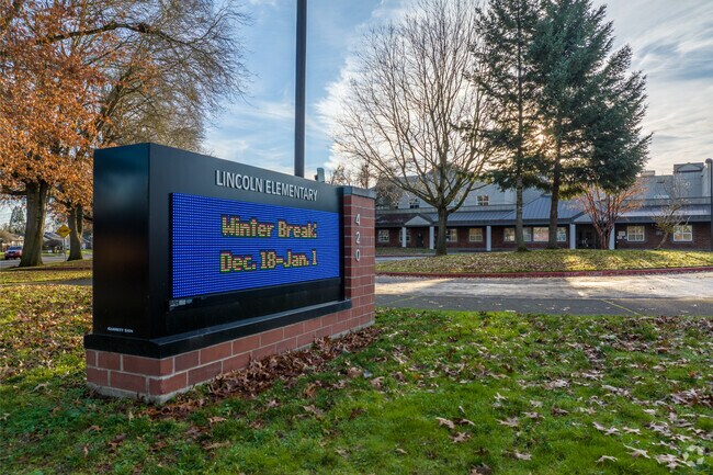 Lincoln Elementary School's marquee keeps the Lincoln neighborhood and students up to date.
