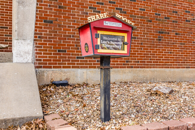 Lee' Summit Elementary School