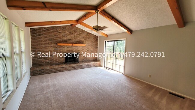106 Oak St, Arkoma, OK 74901 - photo 6