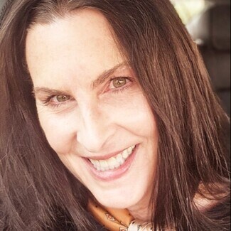 Lori Wayne