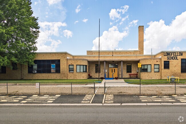 The entrance Longfellow Elementary in the city of Raton.