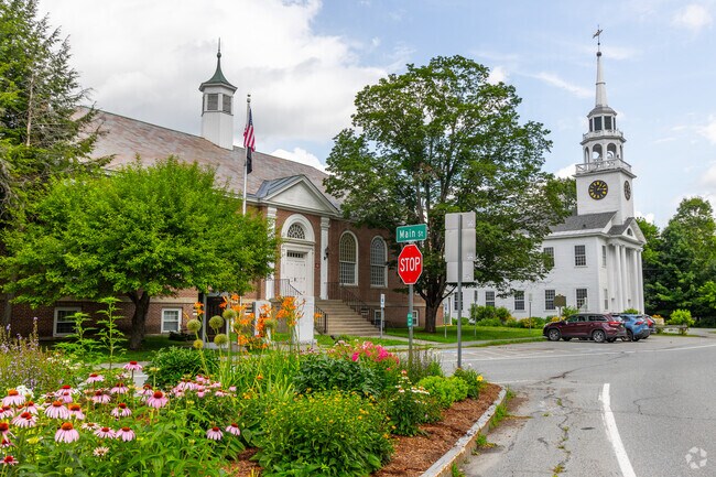 Historic churches in Norwich add to the town’s New England character.