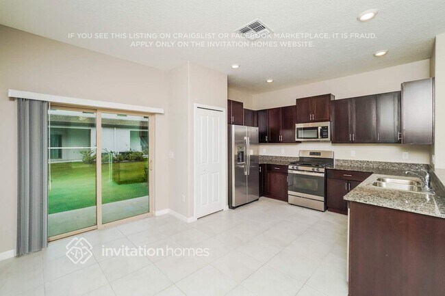 8464 Druid Oaks Ln, New Port Richey, FL 34655 - photo 5