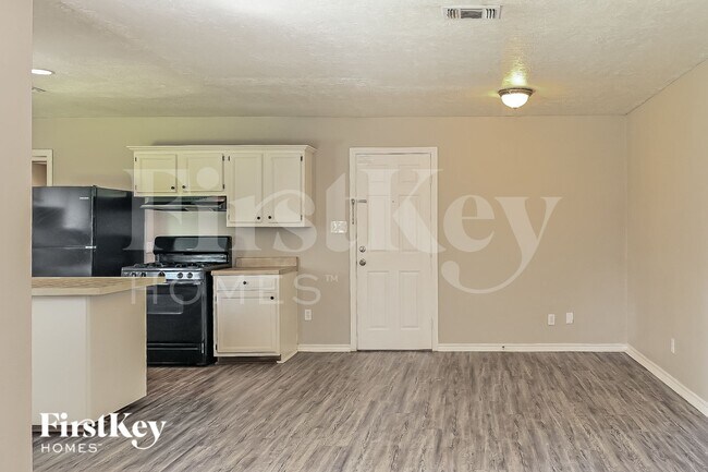 712 Mccardell Dr, Channelview, TX 77530 - photo 4