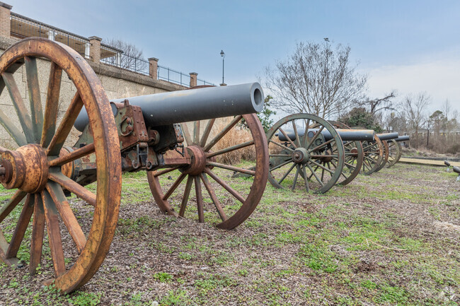 Vicksburg, Mississippi, was key during the Civil War due to its location on the Mississippi River.
