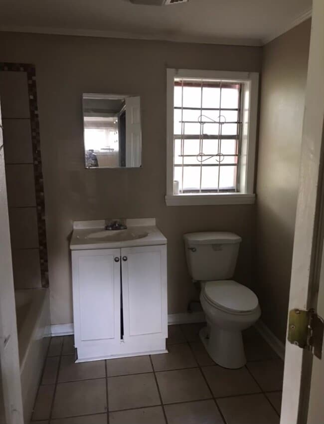 447 Atkinson St unit A, Baton Rouge, LA 70802 - photo 5