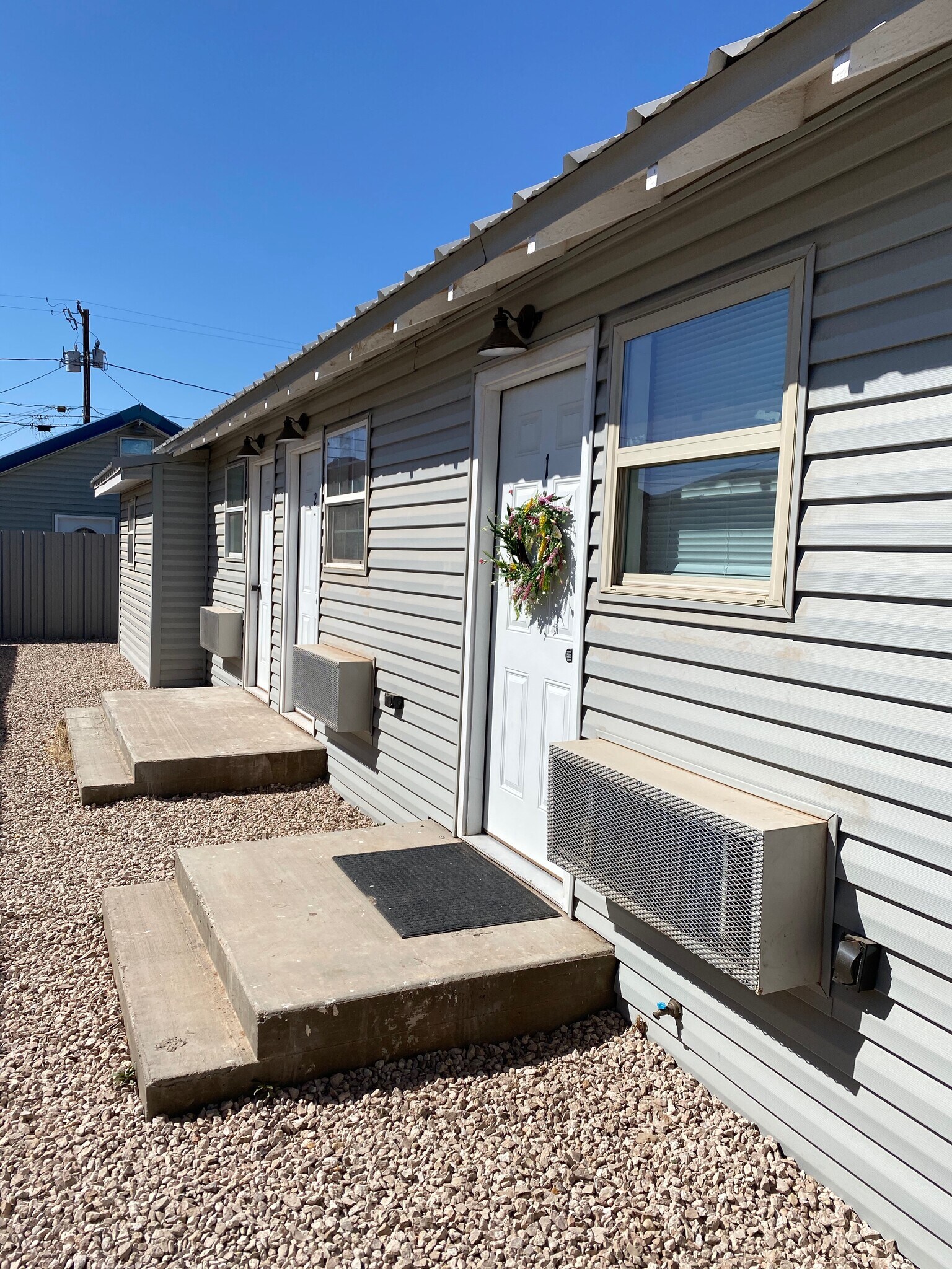 906 S Colorado St unit 1, Midland, TX 79701 - photo 1