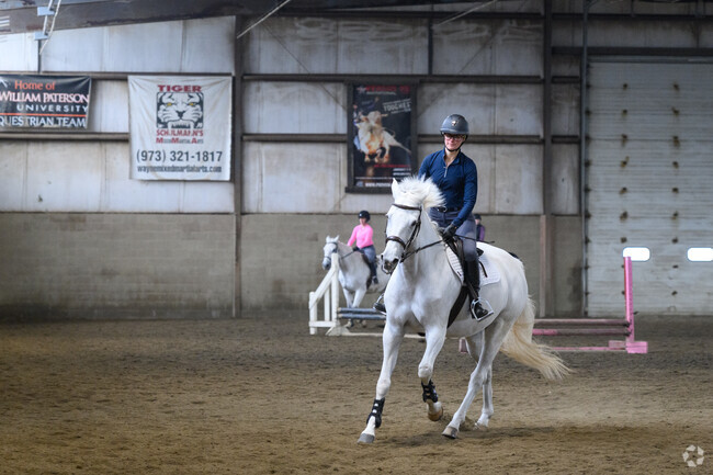 The North Jersey Equestrian Center in Pompton Plains offers horse-riding classes.
