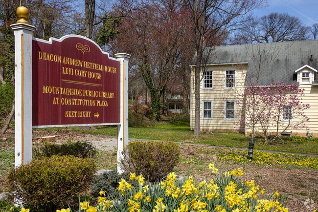 Deacon Andrew Hetfield House is a local historical marvel built around 1763 in Mountainside, NJ.