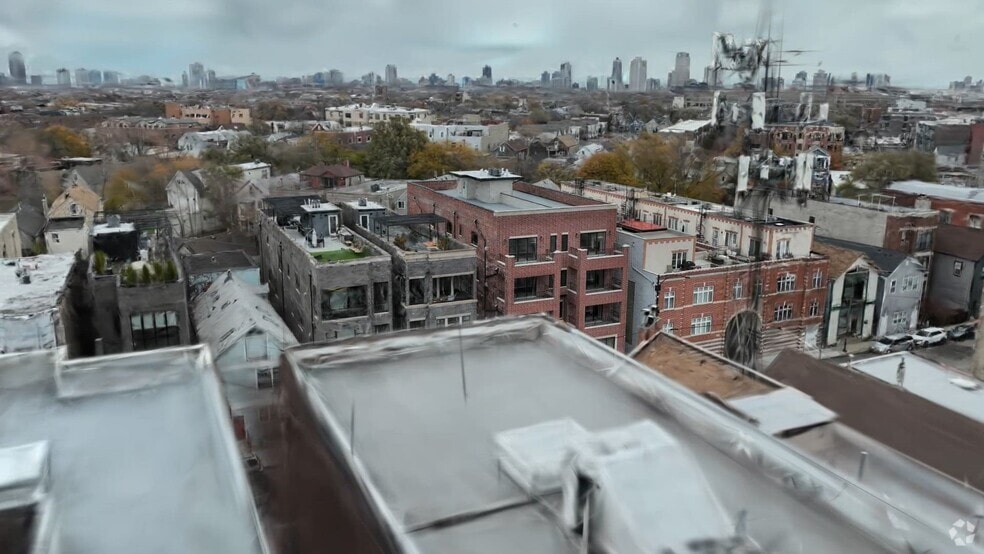 2435 N Clybourn Ave unit 2S, Chicago, IL 60614 - photo 2