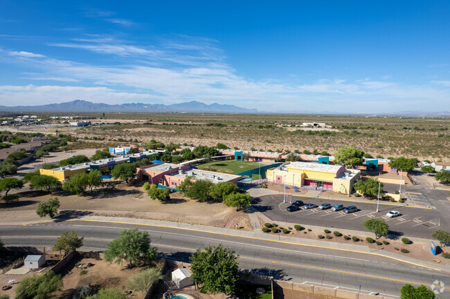Cottonwood Elementary is a Spanish immersion school located in Rita Ranch that serves grades K-5