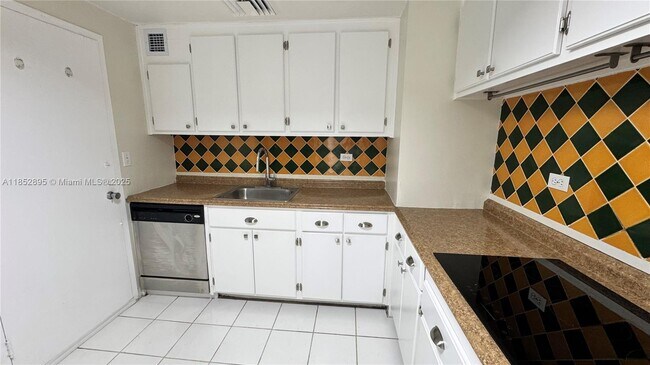 Brickell Townhouse unit 18U, Miami, FL 33129 - photo 7