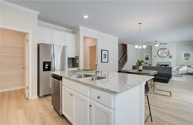 2713 Riverpine Trail SW, Atlanta, GA 30331 - photo 4